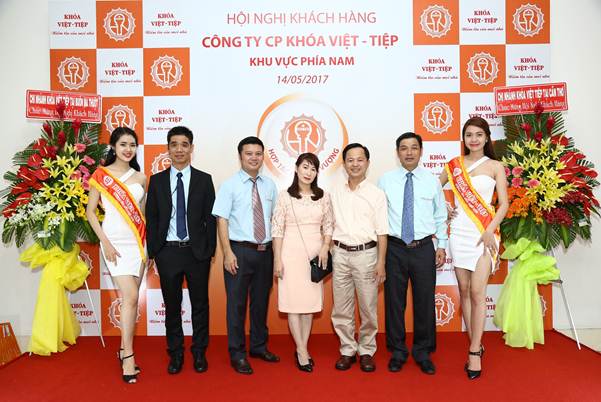 Khoá Việt-Tiệp tổ chức thành công 
